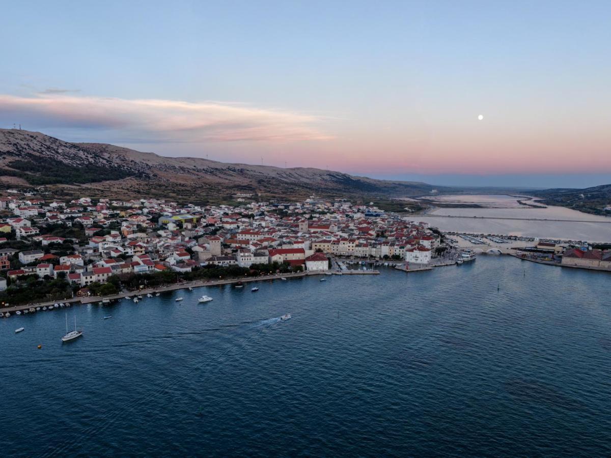 Aurora Daire Pag Town Dış mekan fotoğraf